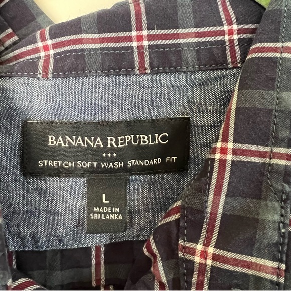 Banana Republic Men's Navy Plaid Shirt - Picture 2 of 5